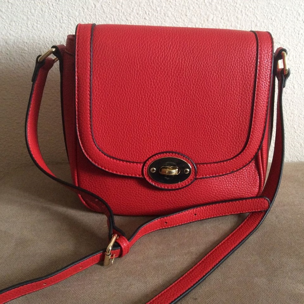 Crossbody purse